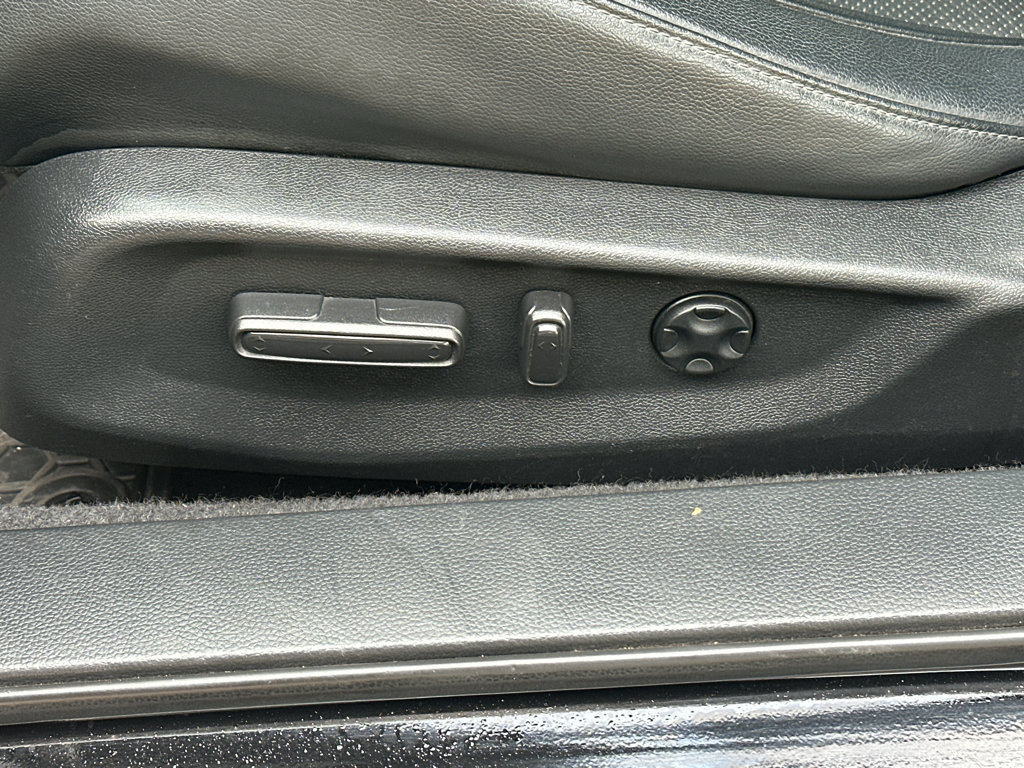 Used 2018 Honda Accord Touring image 31