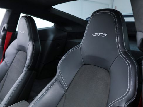 Used 2022 Porsche 911 GT3 image 33