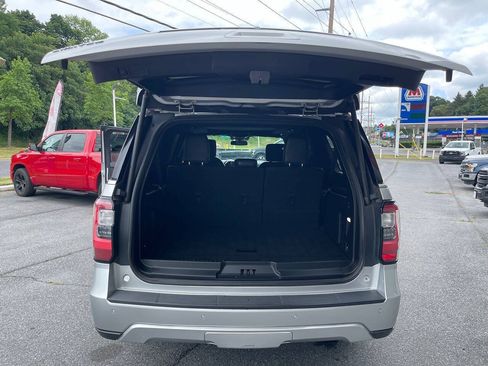 Used 2018 Ford Expedition Max Limited w/ Equipment Group 302A AWD/4WD image 29