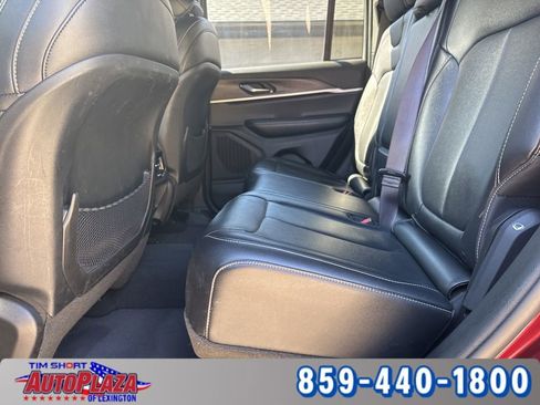 Used 2024 Jeep Grand Cherokee Limited image 50