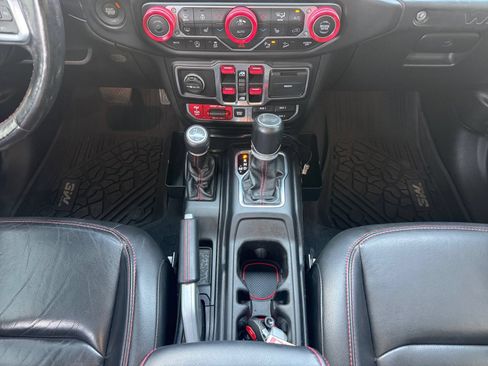Used 2020 Jeep Wrangler Unlimited Rubicon AWD/4WD image 11