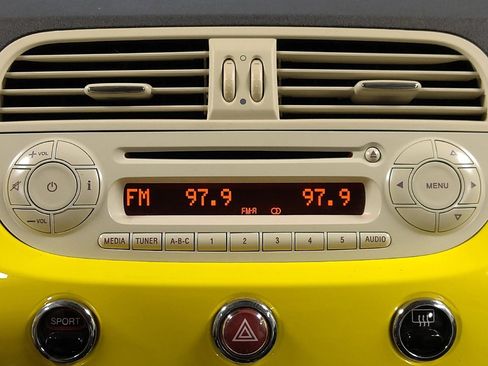 Used 2015 FIAT 500 Pop image 25