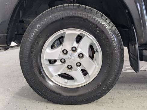 Used 2002 Toyota Sequoia Limited RWD image 9