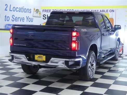 Used 2022 Chevrolet Silverado 1500 LT AWD/4WD image 7
