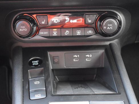 Used 2026 Nissan Kicks SV w/ SV Premium Package FWD image 26