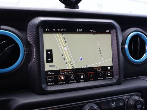 Used 2021 Jeep Wrangler Unlimited Sahara w/ Cold Weather Group AWD/4WD image 33