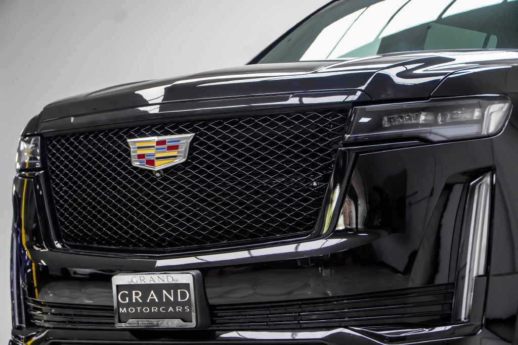 Used 2023 Cadillac Escalade ESV Sport w/ Touring Package AWD/4WD image 2