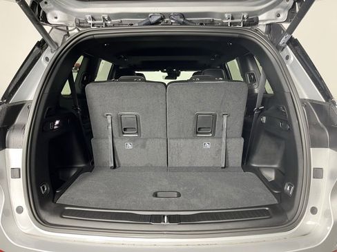 New 2025 Jeep Grand Cherokee L Altitude image 28