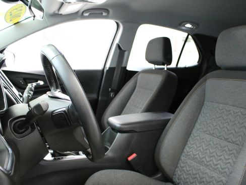 Used 2023 Chevrolet Equinox LT image 24