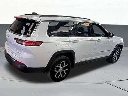 Used 2024 Jeep Grand Cherokee L Limited AWD/4WD image 5