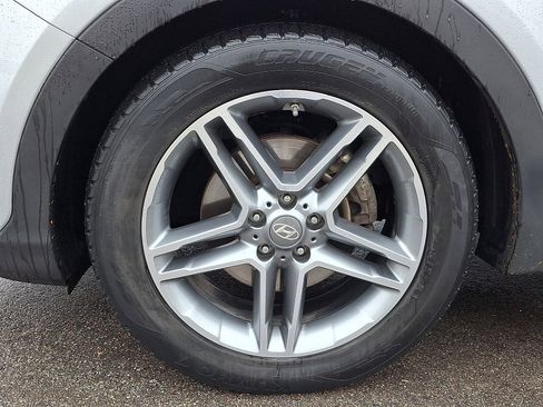 Used 2017 Hyundai Santa Fe Limited image 33