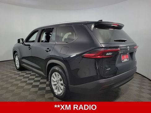 Used 2025 Toyota Grand Highlander AWD image 6