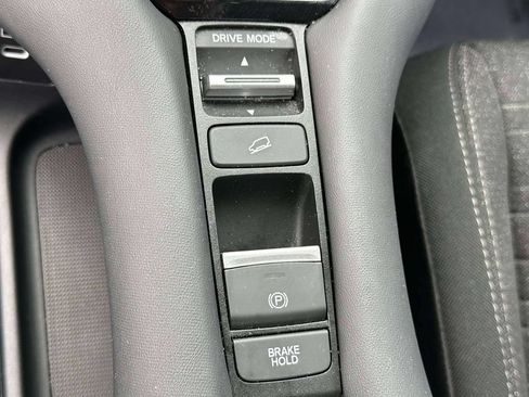 Used 2026 Honda HR-V LX image 26