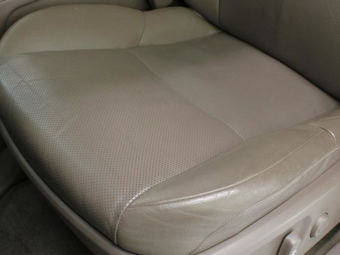 Used 2017 Lexus GX 460 Premium image 35