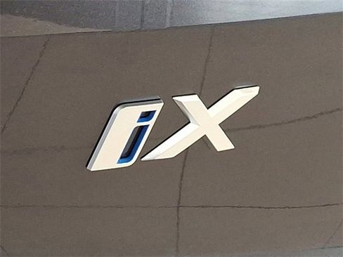 Certified 2025 BMW iX xDrive50 w/ Premium Package image 20