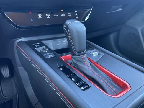 New 2025 Nissan Kicks SR image 27