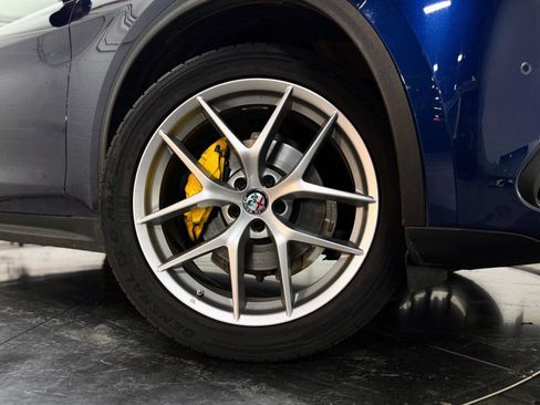 Used 2018 Alfa Romeo Stelvio Ti image 10