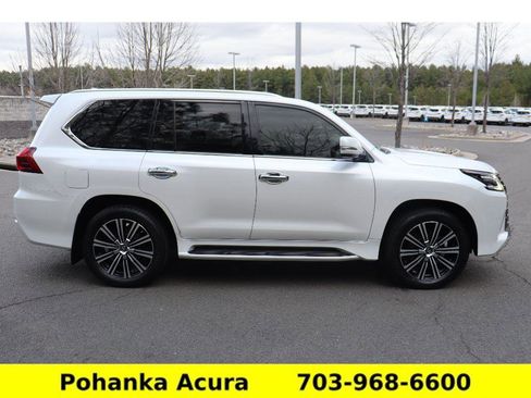 Used 2021 Lexus LX 570 4WD w/ Luxury Package image 8
