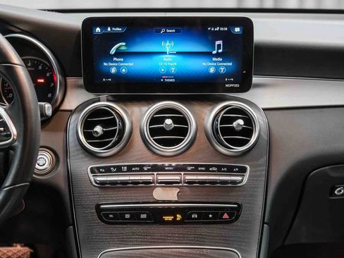 Certified 2021 Mercedes-Benz GLC 300 image 12