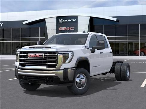 New 2026 GMC Sierra 3500 Pro w/ Convenience Package RWD image 6
