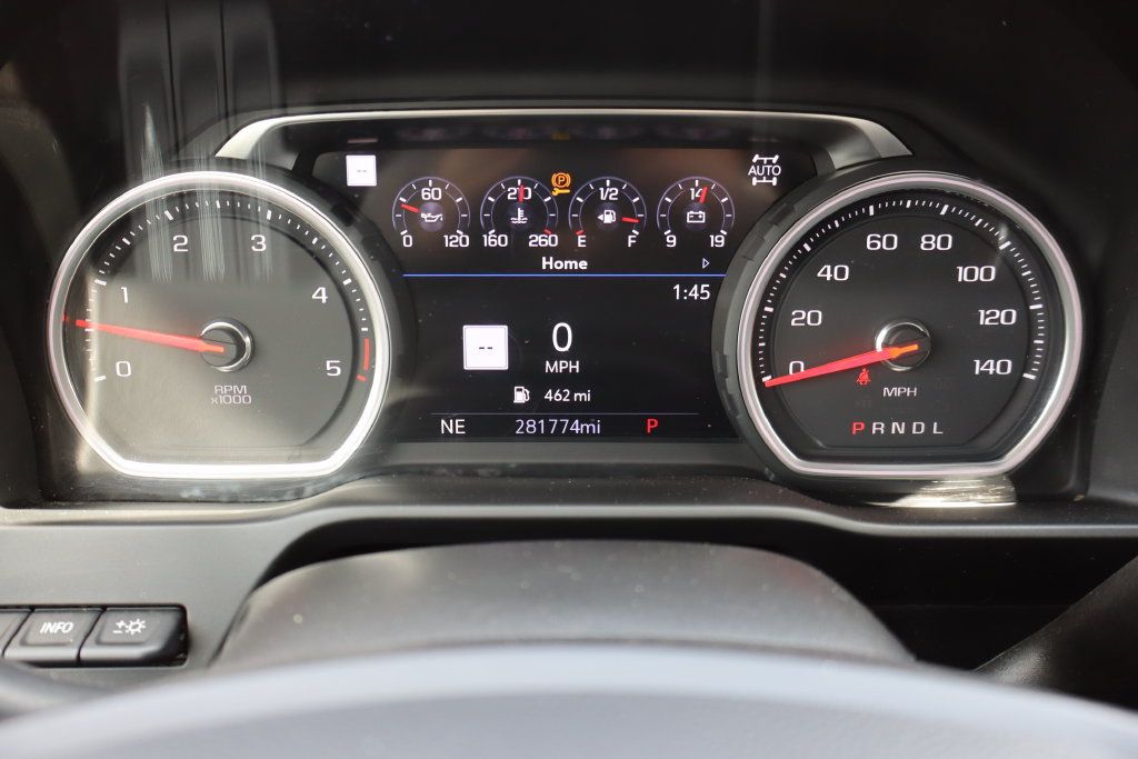 Used 2022 Chevrolet Silverado 3500 High Country AWD/4WD image 39