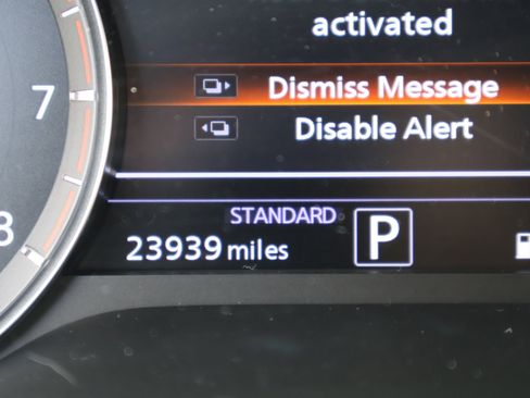 Certified 2023 INFINITI QX50 Luxe w/ Accent Package image 28