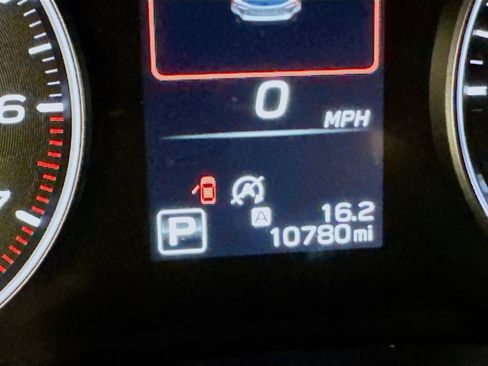 Used 2023 Subaru Outback Premium image 19