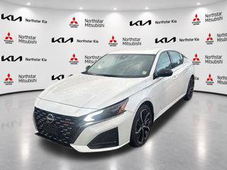 Used 2023 Nissan Altima 2.5 SR FWD image 10