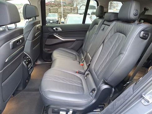 Used 2023 BMW X7 xDrive40i AWD/4WD image 8