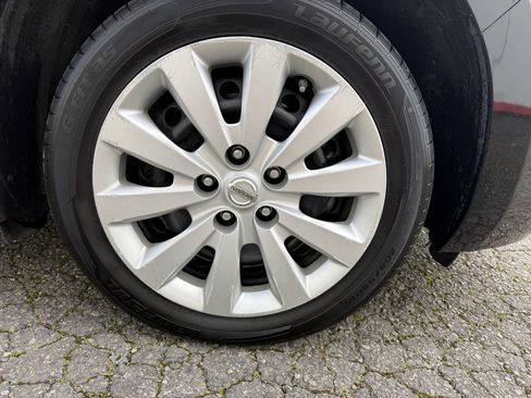 Used 2016 Nissan Leaf S w/ Charger Package image 10