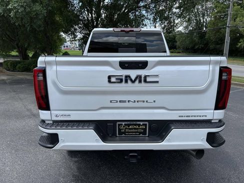 Used 2025 GMC Sierra 2500 Denali Ultimate w/ Max Trailering Package AWD/4WD image 3