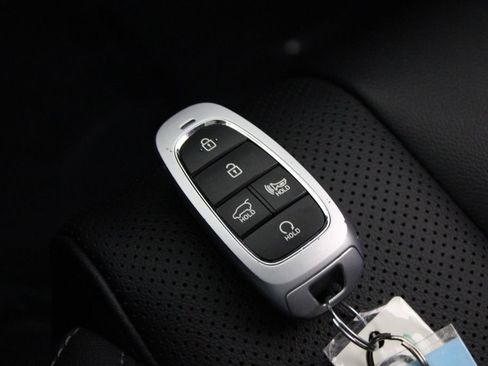 Certified 2023 Hyundai Santa Fe SEL w/ Premium Package FWD image 32