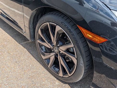 Used 2021 Honda Civic Sport image 4