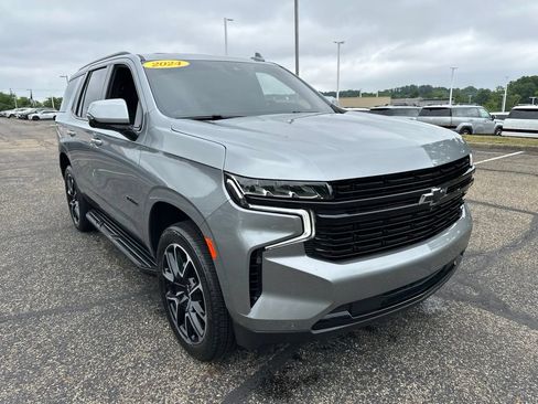 Used 2024 Chevrolet Tahoe RST w/ Luxury Package RWD image 17