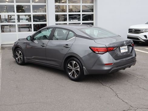 Used 2022 Nissan Sentra SV FWD image 8