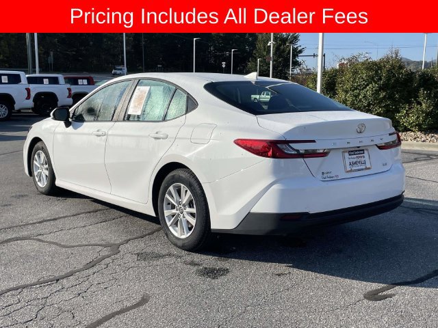 Used 2025 Toyota Camry LE FWD image 3