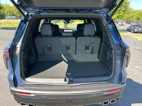 New 2026 Chevrolet Traverse LT w/ Midnight/Sport Edition image 32