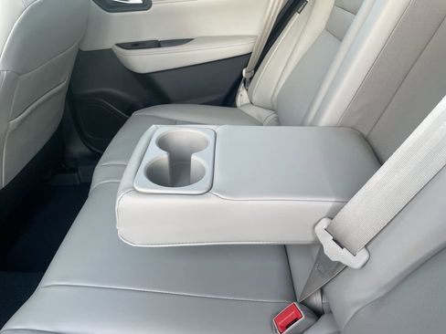 New 2026 Nissan Rogue SV image 25