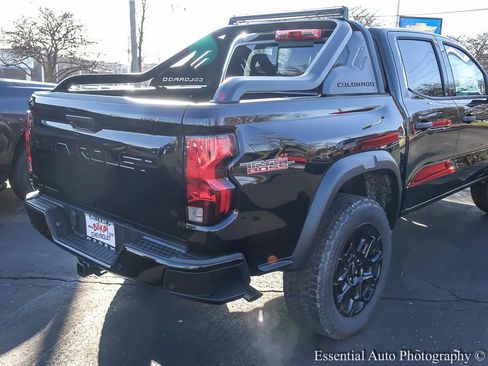 New 2026 Chevrolet Colorado Trail Boss w/ Midnight Edition AWD/4WD image 8