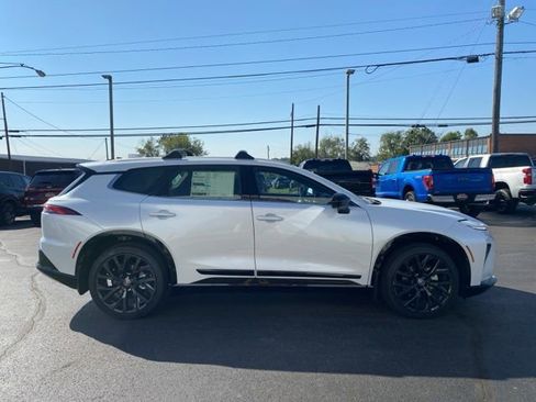 New 2025 Toyota Crown Signia AWD/4WD image 9