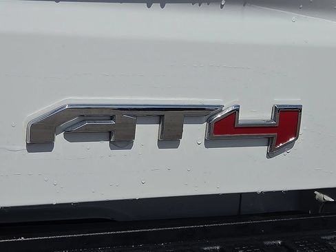 Used 2023 GMC Sierra 1500 AT4 w/ AT4 Premium Package AWD/4WD image 7