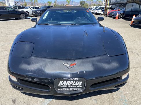 Used 2001 Chevrolet Corvette Convertible w/ Preferred Equipment Group2 RWD image 3