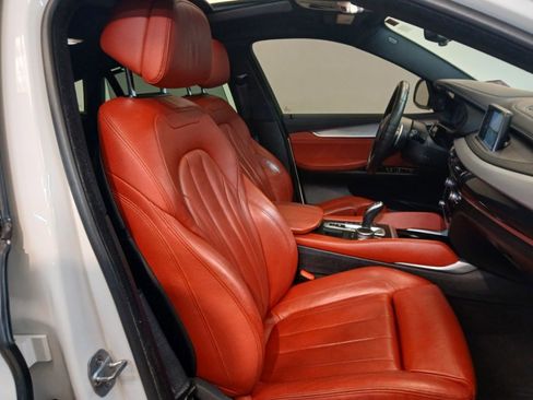 Used 2019 BMW X6 xDrive35i w/ M Sport Package image 28