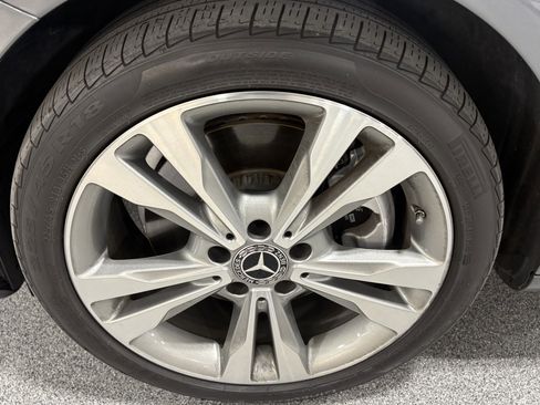 Used 2018 Mercedes-Benz C 300 4MATIC Sedan image 12