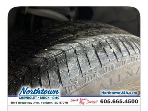 Used 2022 Chevrolet Tahoe LT w/ Luxury Package image 22