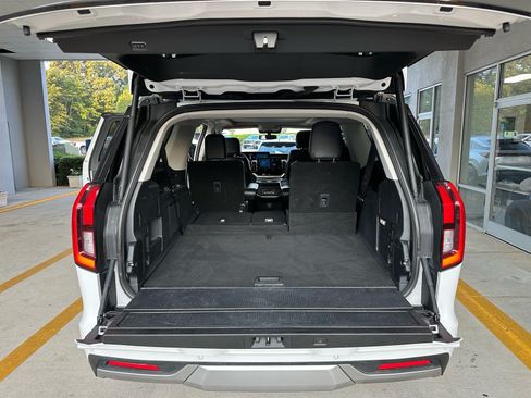 Used 2025 Ford Expedition Max Platinum w/ Driver's Package AWD/4WD image 29