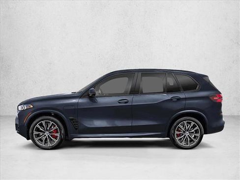 New 2026 BMW X5 xDrive50e w/ M Sport Package image 3
