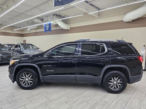 Used 2017 GMC Acadia SLT FWD image 9