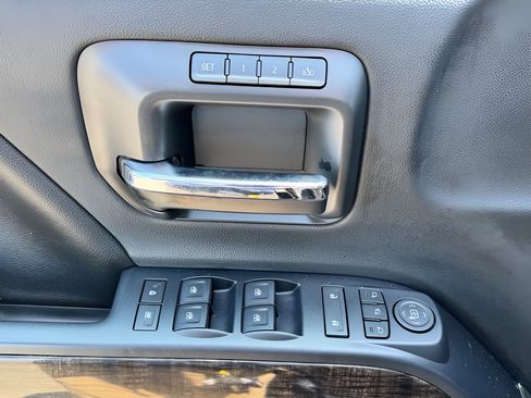 Used 2015 GMC Sierra 2500 Denali w/ Suspension Package, Off-Road AWD/4WD image 15