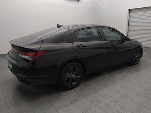 Used 2021 Hyundai Elantra SEL FWD image 10